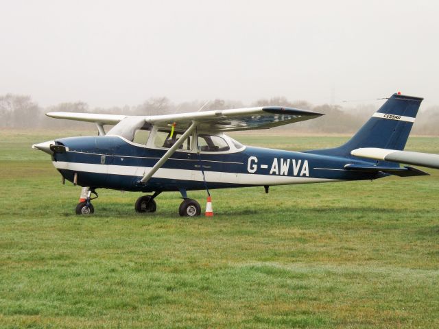 Cessna Skyhawk (G-AWVA)