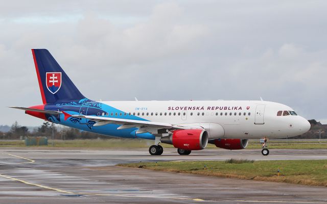 Airbus A319 (OM-BYA) - slovak government flying service a319-115cj om-bya taxing for dep from shannon 17/2/18.