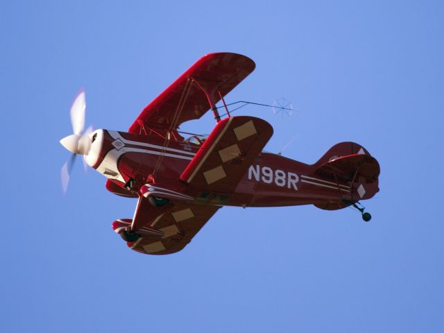 Piper Cherokee Arrow (N98R) - Take off runway 26.