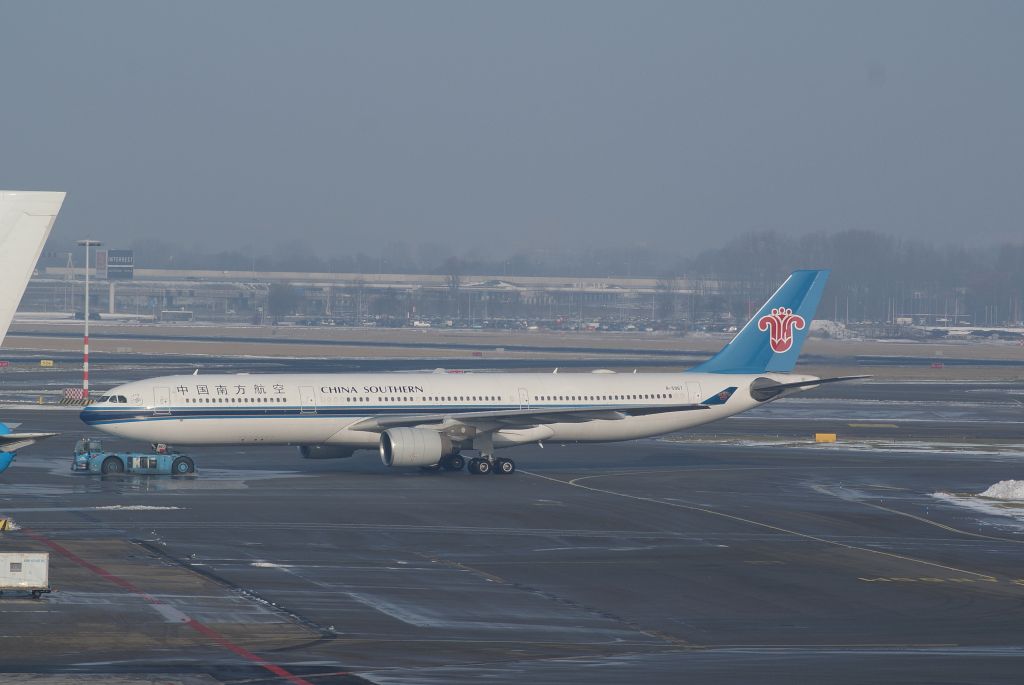 Airbus A330-300 (B-5967) - China Southren Airlines A330-323E cn1636