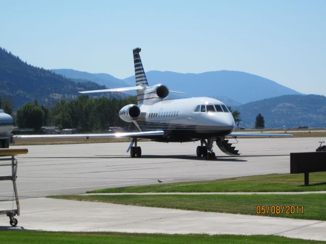 Dassault Falcon 900 (C-GJPG) - Penticton Regional Airport Canada YYF, 2011 Dassault MYSTERE FALCON 900