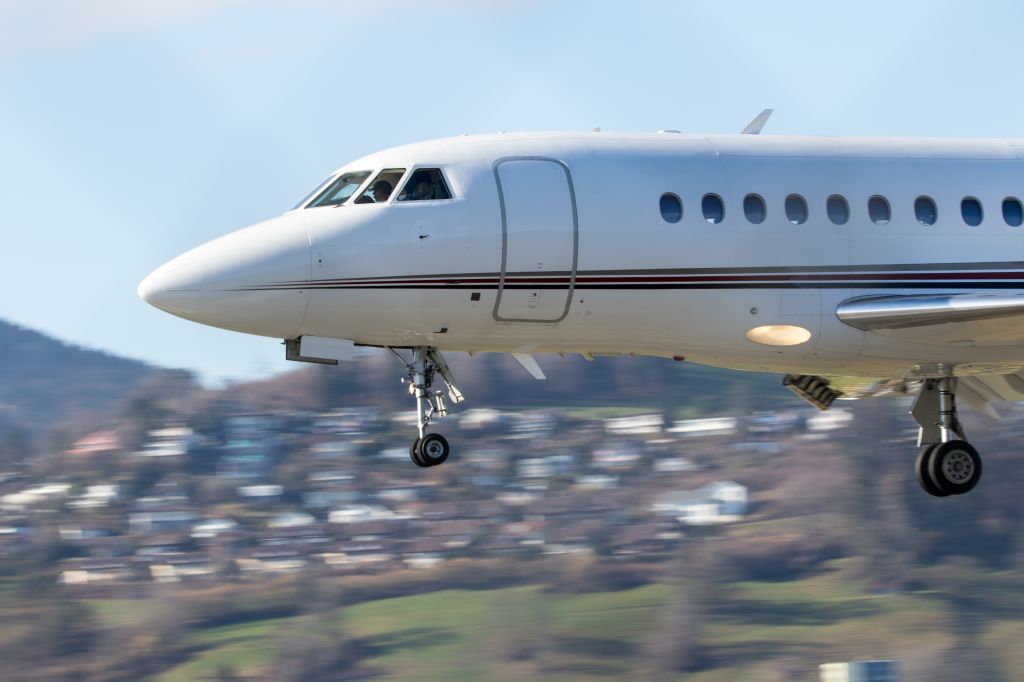 Dassault Falcon 2000 (CS-DFD)