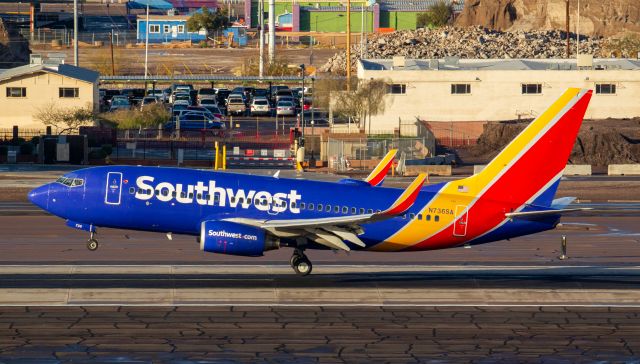 Boeing 737-700 (N736SA) - Spotted at KPHX on Jan-25-2021