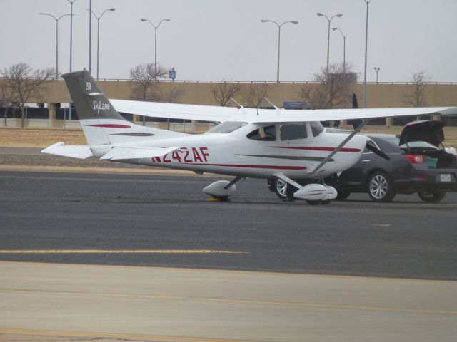 Cessna Skylane (N242AF)