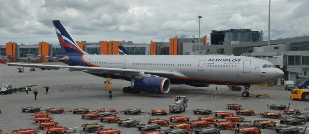 Airbus A330-300 (VP-BLT)