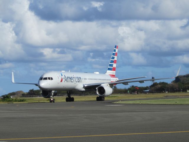 Boeing 757-200 (N175AN)