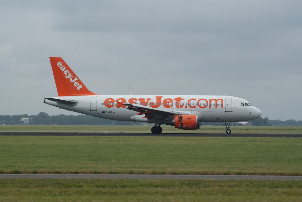 Airbus A319 (G-EZAV) - EasyJet A319-111, cn2803