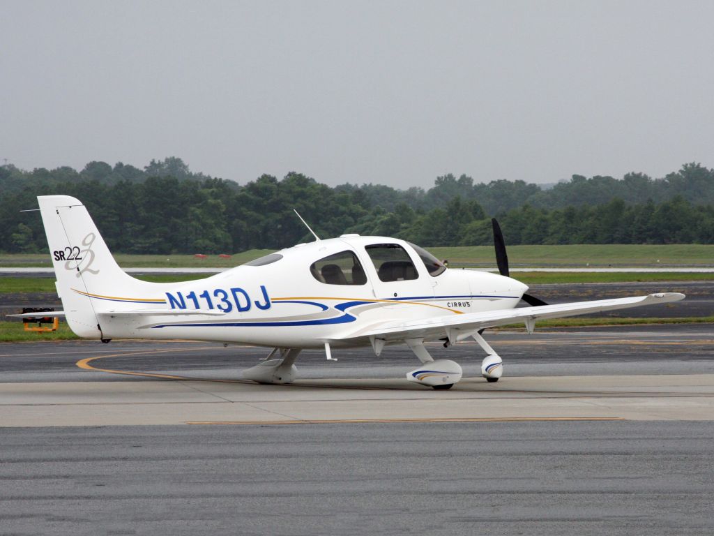 Cirrus SR-22 (N113DJ) - A nice Cirrus.