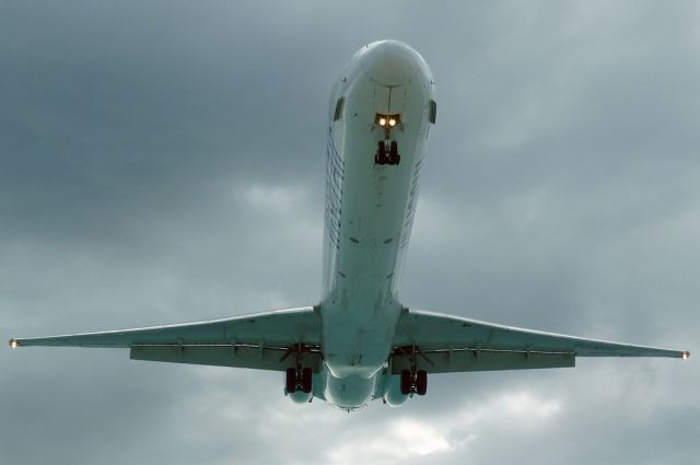 McDonnell Douglas MD-82 (PJ-MDD)