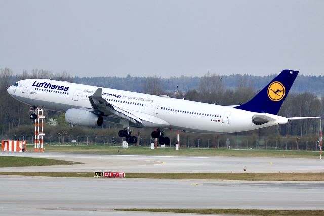 Airbus A330-300 (D-AIKE)