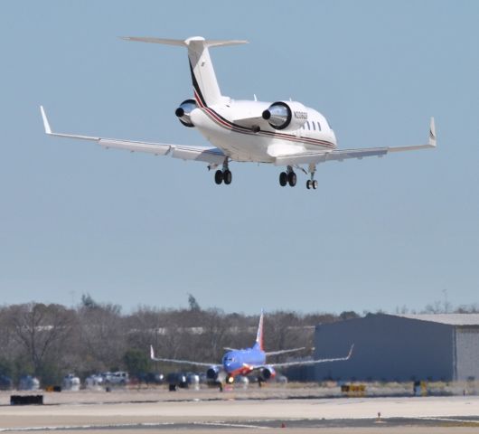 Canadair Challenger (N206QS)