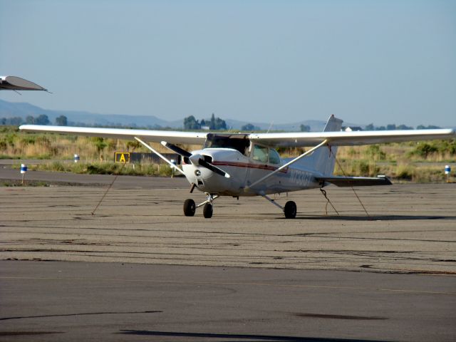 Cessna Skyhawk (N733GT)