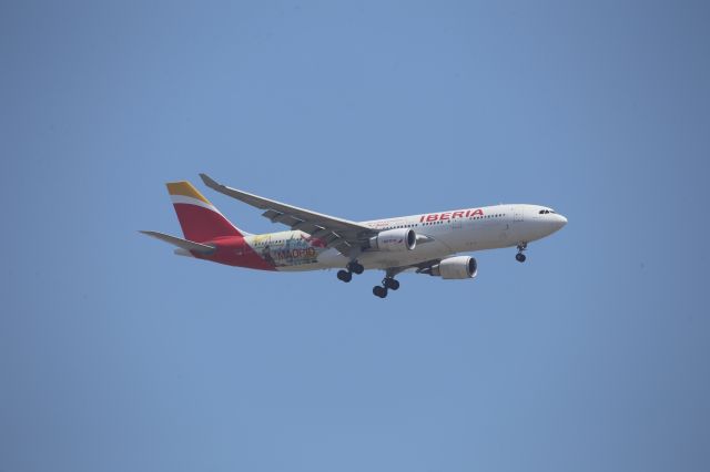 Airbus A330-200 (EC-MJA)