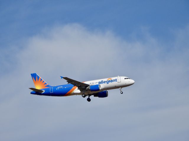 Airbus A320 (N277NV)