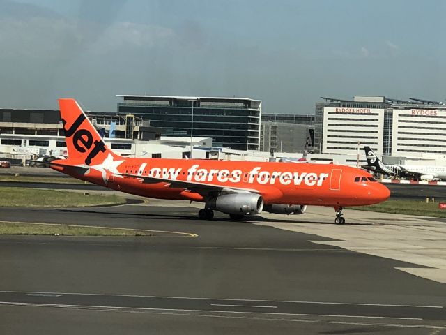 Airbus A321 (VH-VGF)