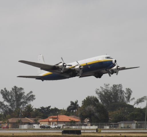 Douglas DC-6 (N70BF)