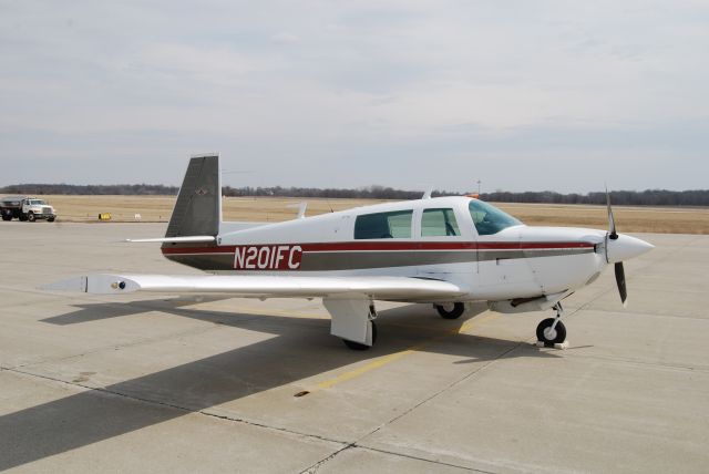 Mooney M-20 (N201FC) - Mooney