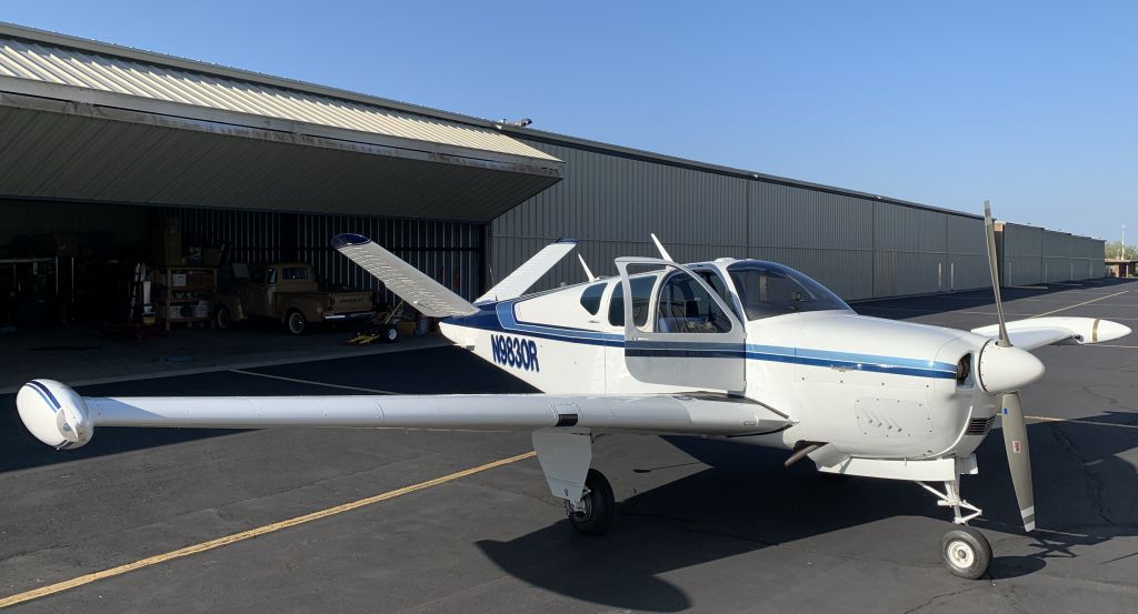 Beechcraft 35 Bonanza (N9830R)