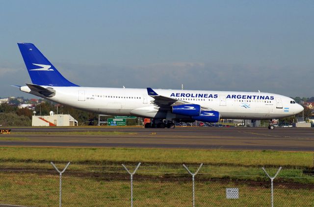 Airbus A340-200 (LV-ZPJ)