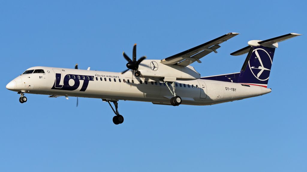 de Havilland Dash 8-400 (OY-YBY) - Photo taken on June 17, 2021.