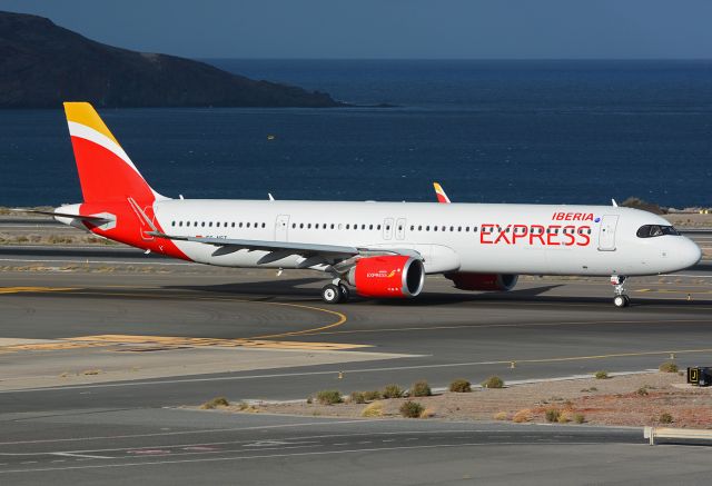 Airbus A321neo (EC-NST) - New aircraft for Iberia Express.