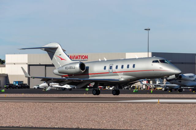 Bombardier Challenger 300 (N548XJ)