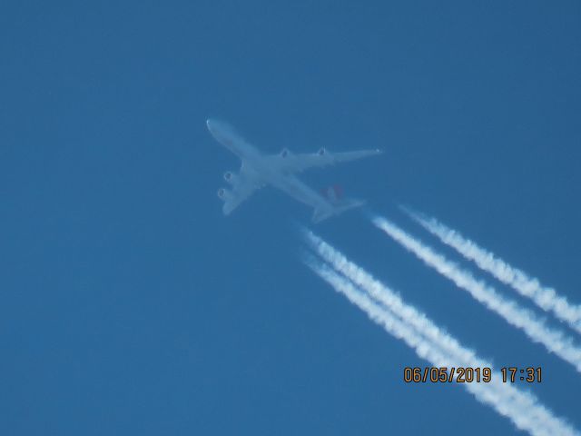 BOEING 747-8 (LX-VCF)