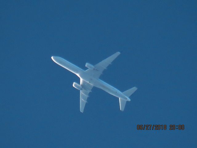 Boeing 757-200 (N34131)