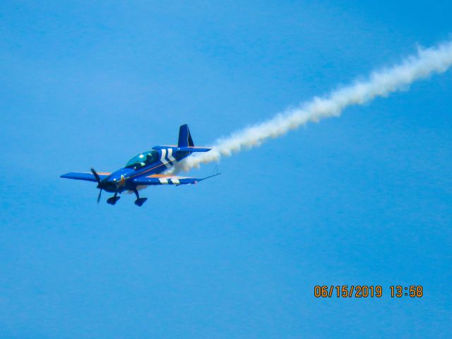 EXTRA EA-300 (N102JK)