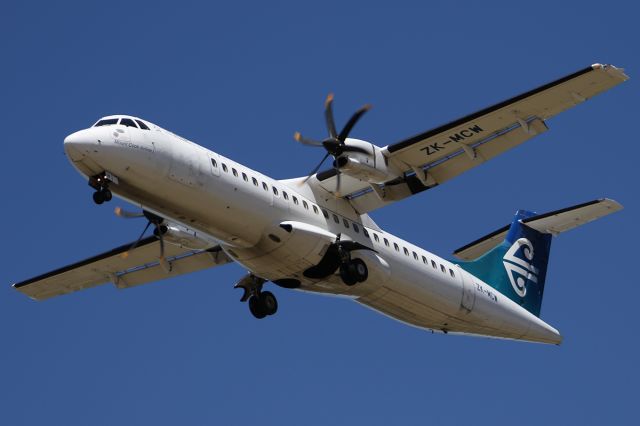 ATR ATR-72 (ZK-MCW)