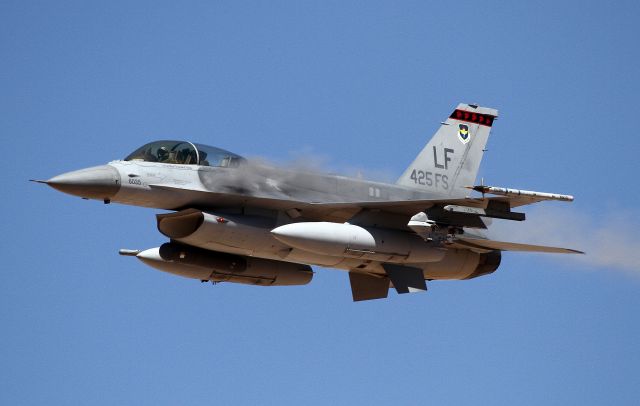 96-5035 — - F-16D on low level strafing run at Barry M. Goldwater USAF Gunnery Range