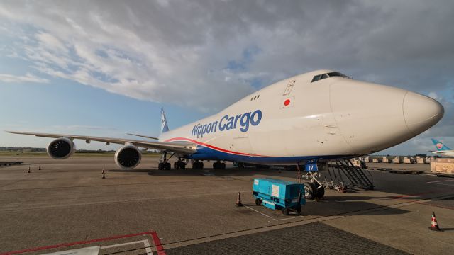 BOEING 747-8 (JA17KZ)