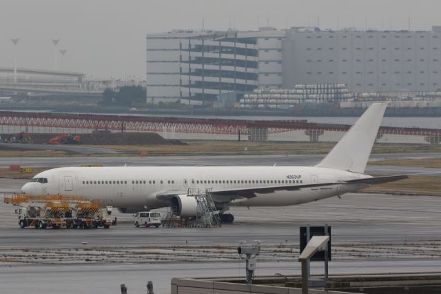 BOEING 767-300 (N363UP)