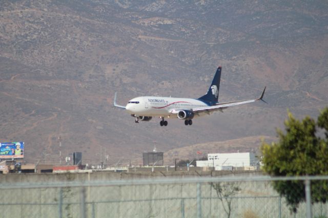 Boeing 737-800 — - FINAL APPROACH 27 MMTJ
