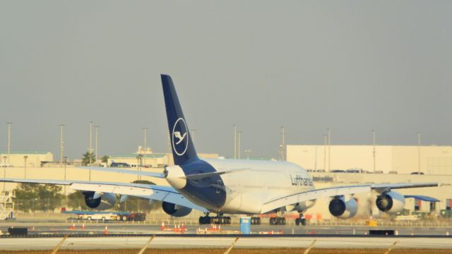 Airbus A380-800 (D-AIMG)