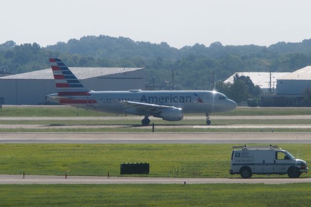 Airbus A319 (N712US)