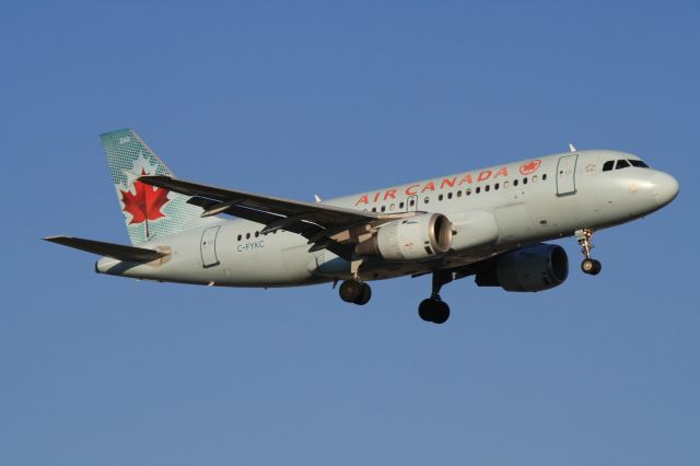 Airbus A319 (C-FYKC)