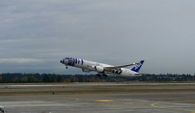 Boeing 787-9 Dreamliner (JA873A) - R2D2 LIFTOFF