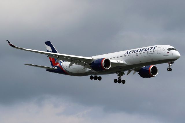 Airbus A350-900 (RA-73152)