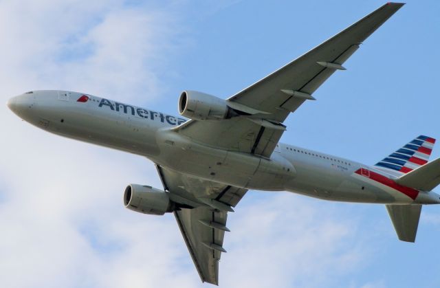 Boeing 777-200 (N758AN) - American B777-200 "These Models are powered By Two(Rolls Royce Trent 830 Engines!"