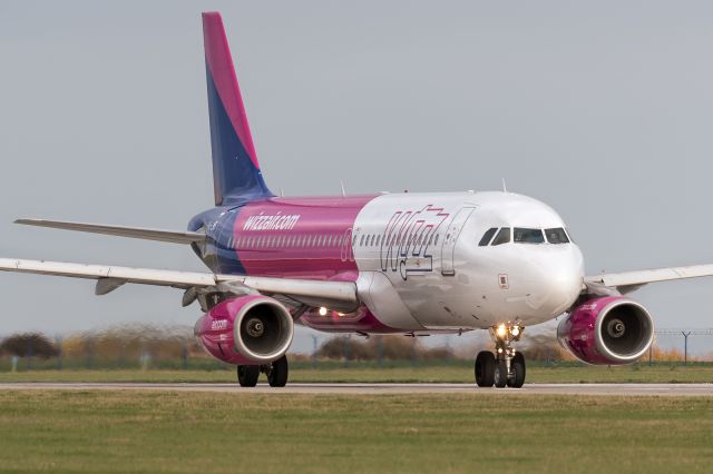 Airbus A320 (HA-LWB) - 29th Oct., 2016