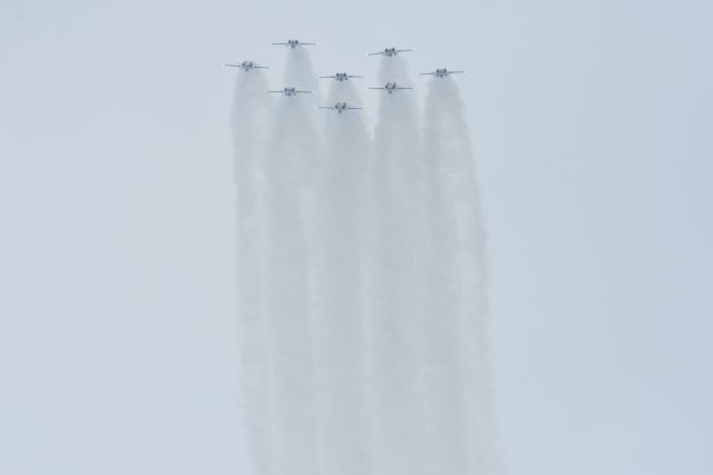 — — - A spectacular display by the Korean Black Eagles display team at the Singapore Airshow 20 February 2016. 