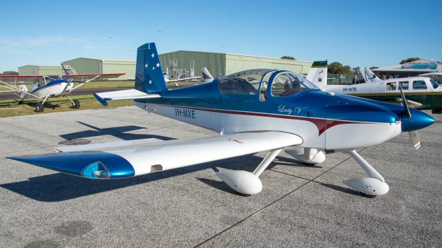 Vans RV-7 (VH-MXE)