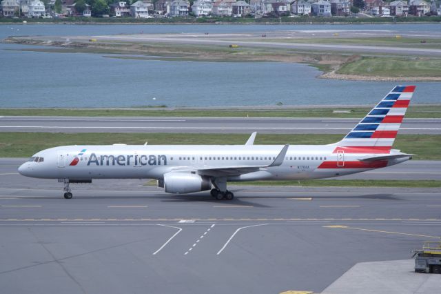 Boeing 757-200 (N178AA)