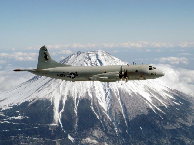 Lockheed P-3 Orion —