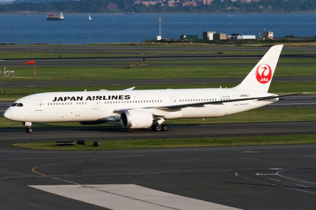 Boeing 787-9 Dreamliner (JA866J)