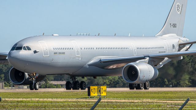 Airbus A330-200 (T060)