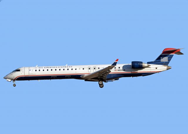 Canadair Regional Jet CRJ-900 (N931LR)