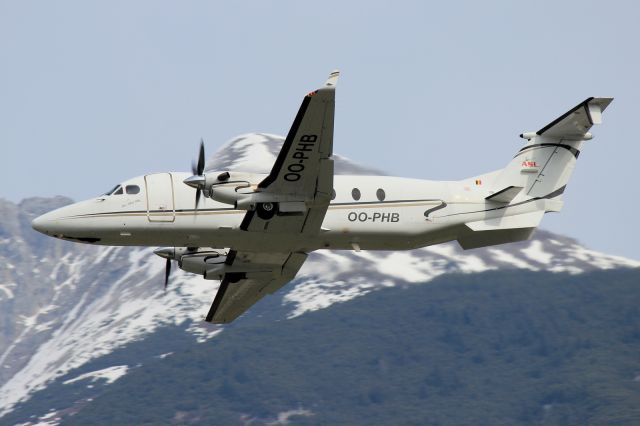 Beechcraft 1900 (OO-PHB)