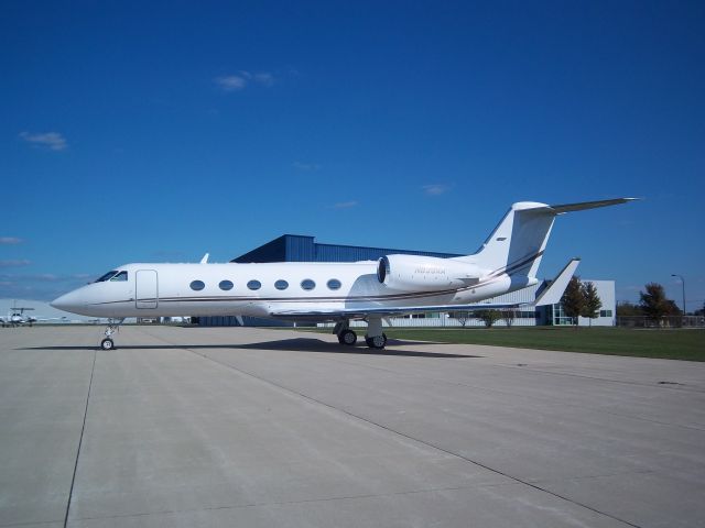 Gulfstream Aerospace Gulfstream IV (N835AA) - Previously registered 599CN , CFCNR
